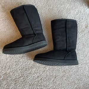Kids Size 2 Winter Boots